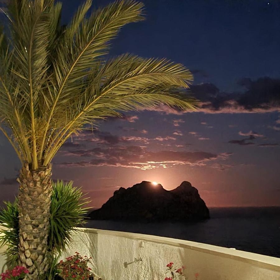 Los Geraneos アギラス エクステリア 写真